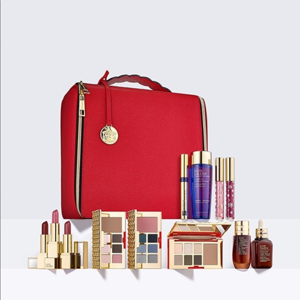 COOL COLLECTION INCLUDES RED TRAIN CASE